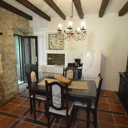 Renata Вели-Лошинь